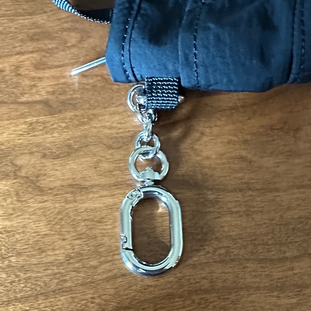 lululemon athletica Black Mini Tote Keychain Pouch - Picture 4 of 8